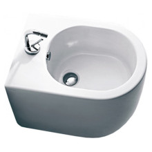 Биде напольное Kerasan Flo 312001 с креплением